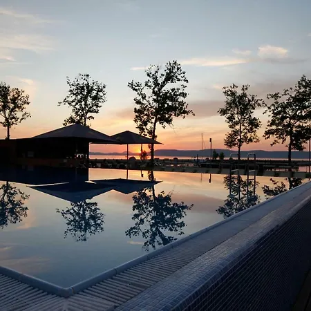 Aparthotel Bl Apartman Balatonlelle
